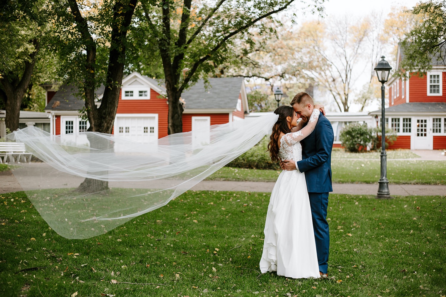 Earle Brown Heritage Center Wedding